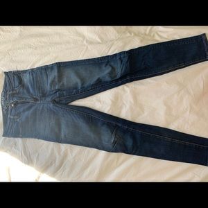 American Eagle high-rise skinny jean